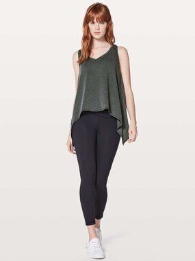 Lululemon Women's Watch Me Flip Tank - Grey